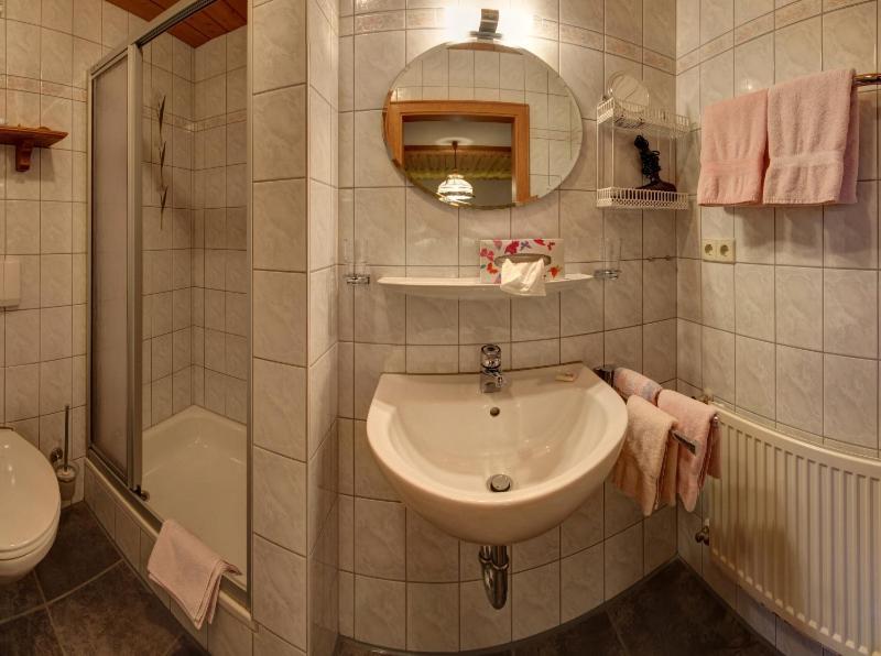 Gaestehaus Restner - Chiemgau Karte Инцелль Экстерьер фото
