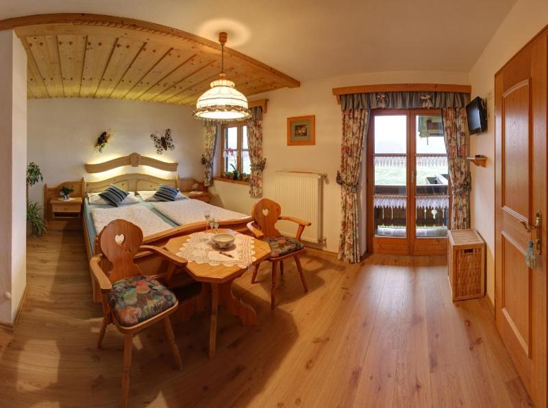 Gaestehaus Restner - Chiemgau Karte Инцелль Экстерьер фото